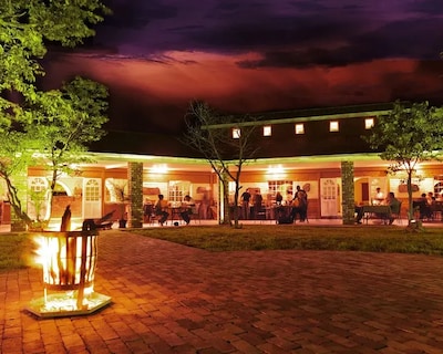 Damara Mopana Lodge